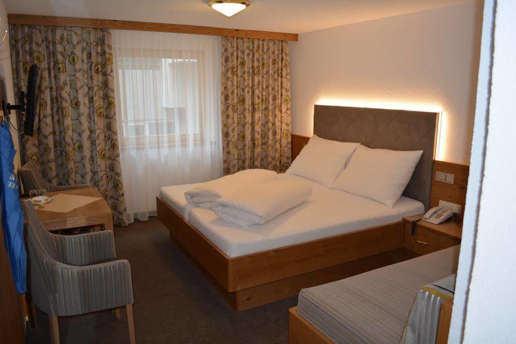 Hotel Maria Theresia Ischgl Kültér fotó