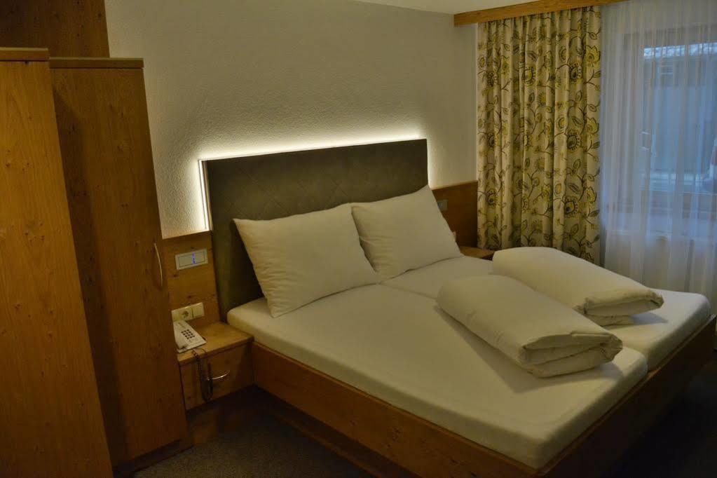 Hotel Maria Theresia Ischgl Kültér fotó