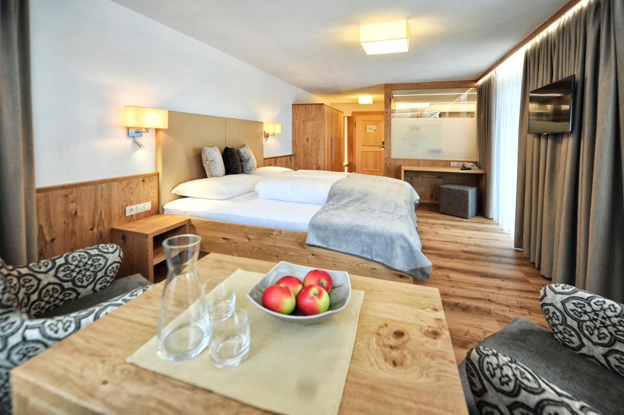 Hotel Maria Theresia Ischgl Kültér fotó