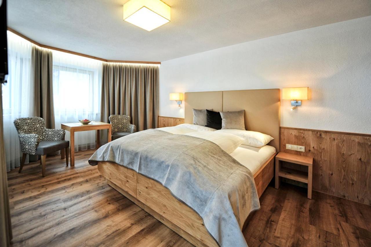 Hotel Maria Theresia Ischgl Kültér fotó